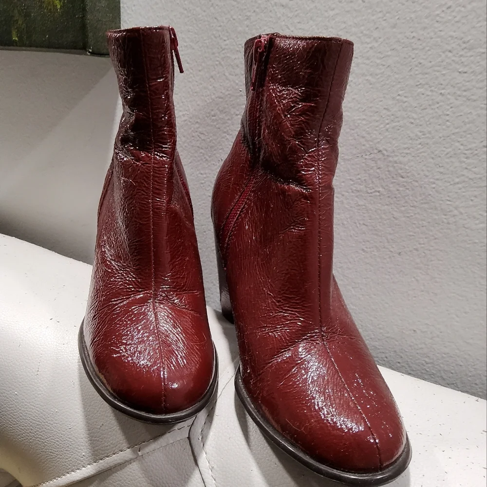 JJ Jeune & Jolie Patent Leather Booties Size 36/5,5